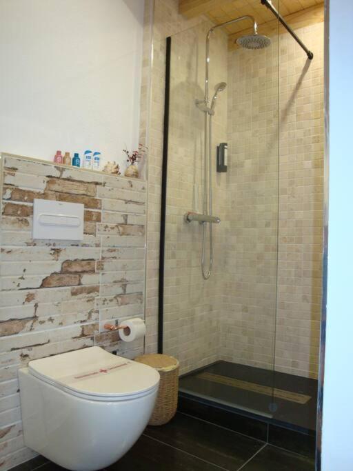 Marina Vila House 马斯诺 外观 照片