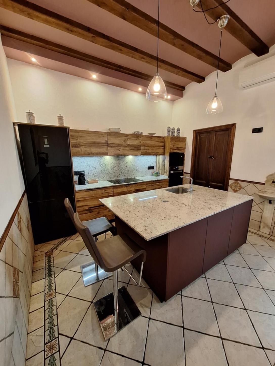 Marina Vila House 马斯诺 外观 照片